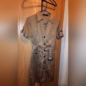 Limited khaki dress.